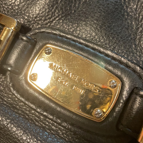 Michael Kors purse - Picture 3 of 5